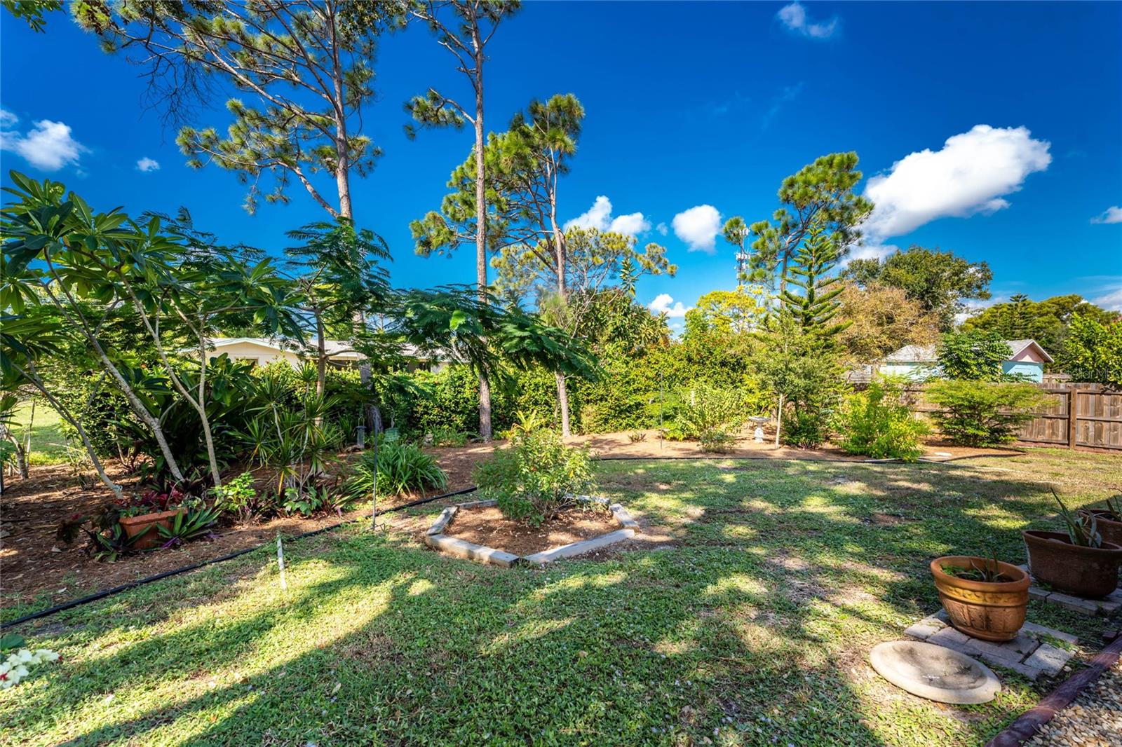 Image 36 of 61 For 660 Broadway Street