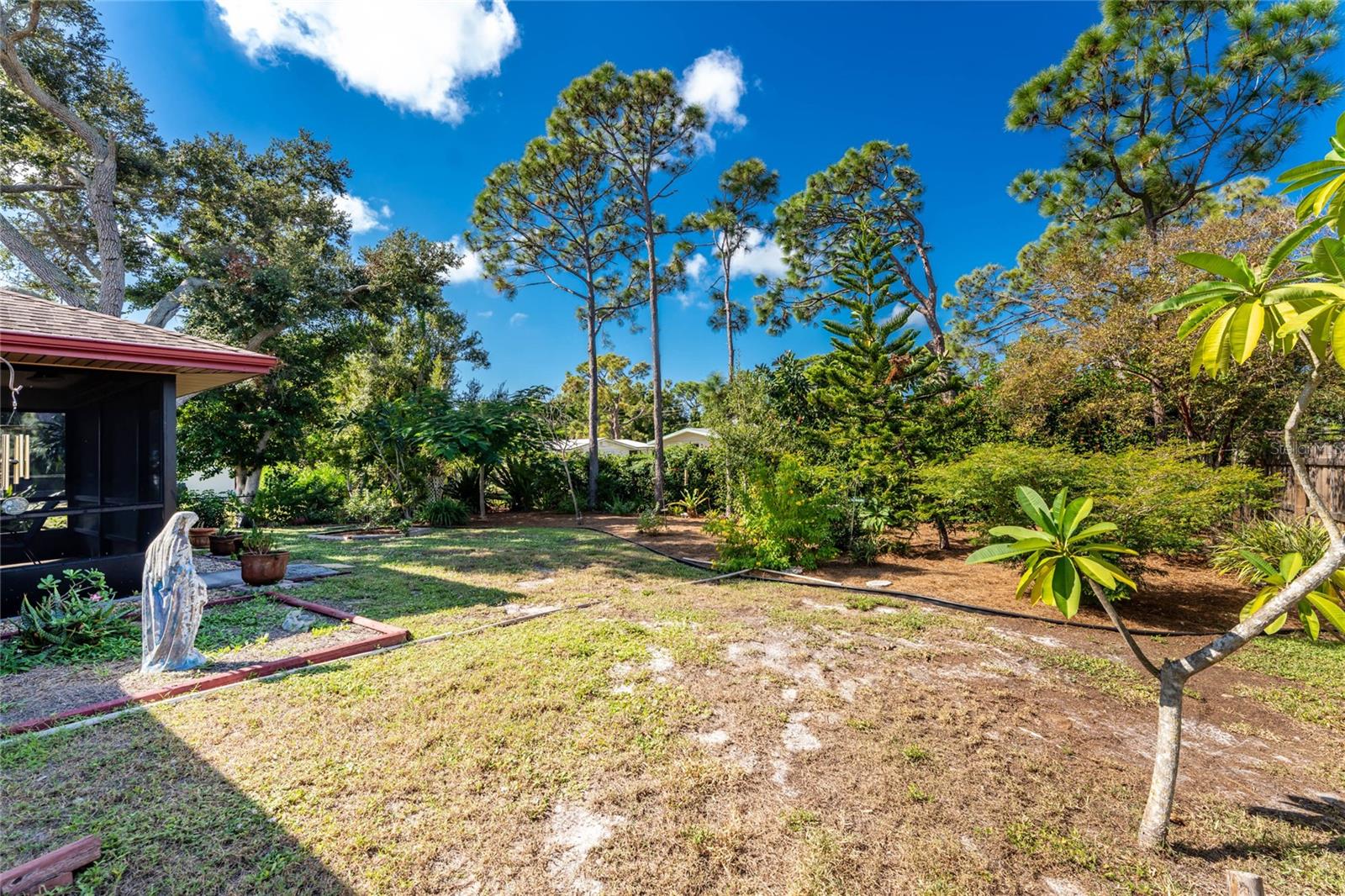 Image 37 of 61 For 660 Broadway Street