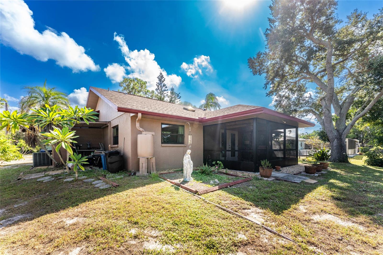 Image 38 of 61 For 660 Broadway Street