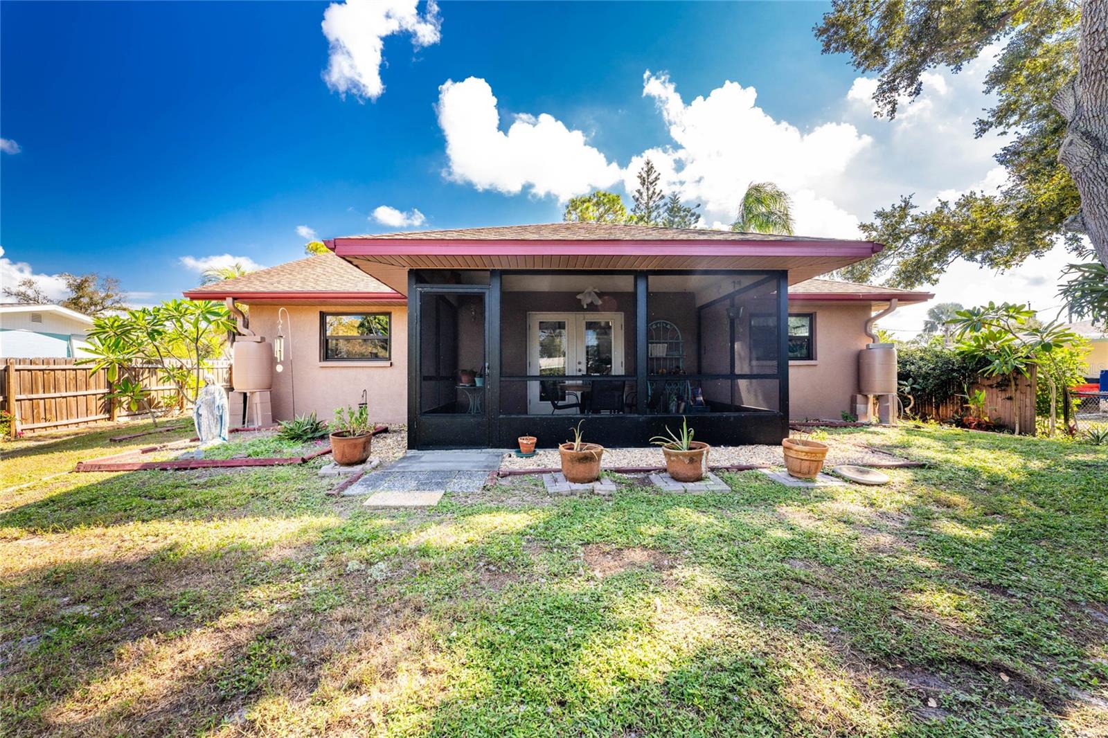 Image 39 of 61 For 660 Broadway Street