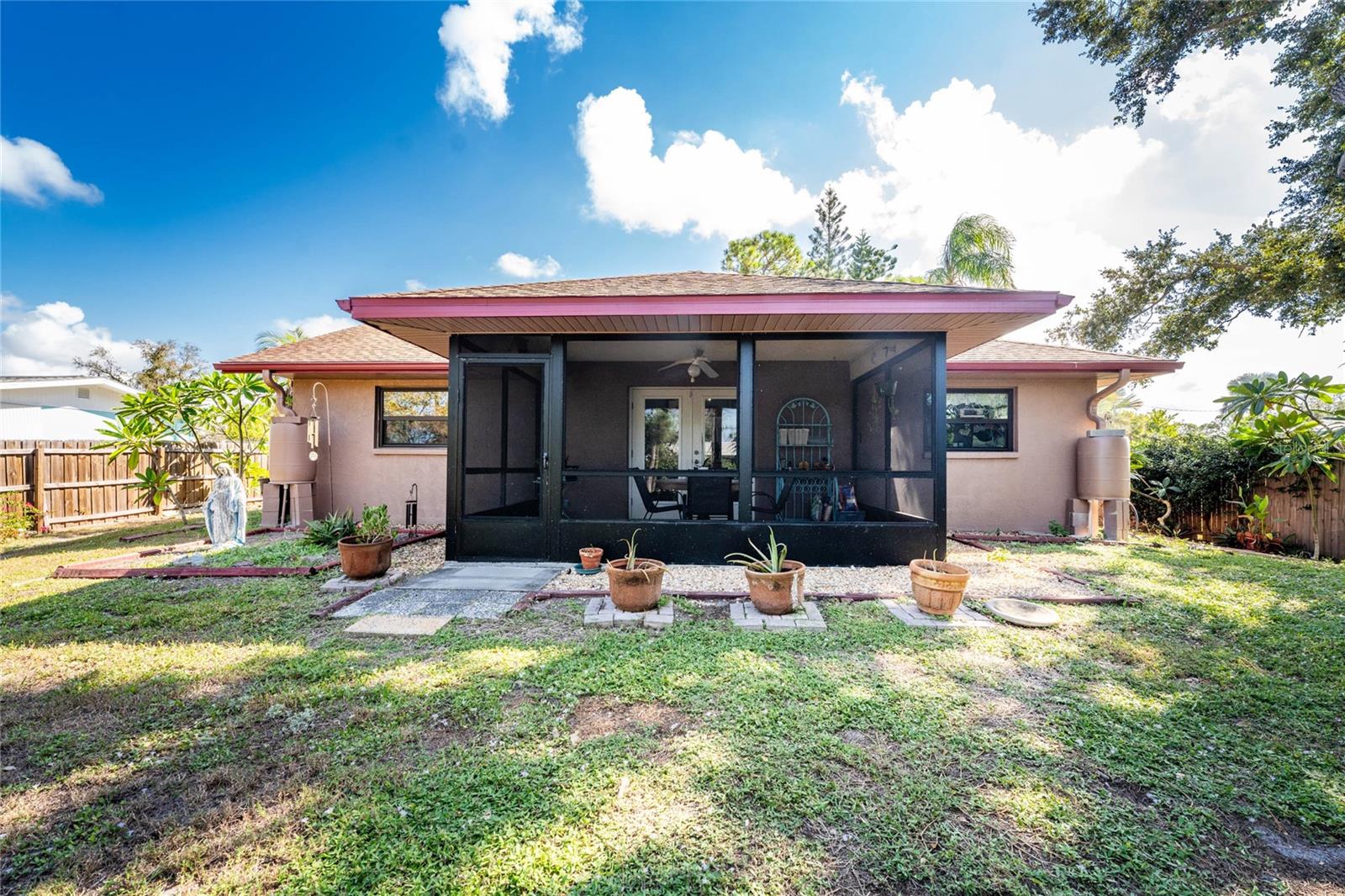 Image 40 of 61 For 660 Broadway Street