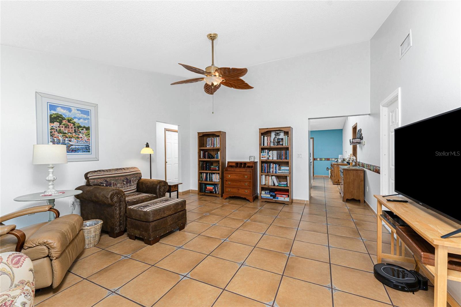 Image 5 of 61 For 660 Broadway Street