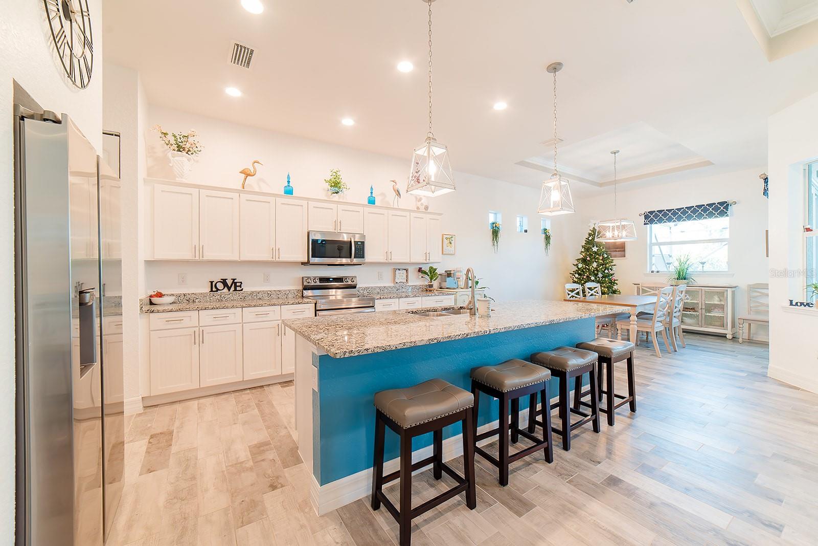 Image 13 of 51 For 122 Glades Drive