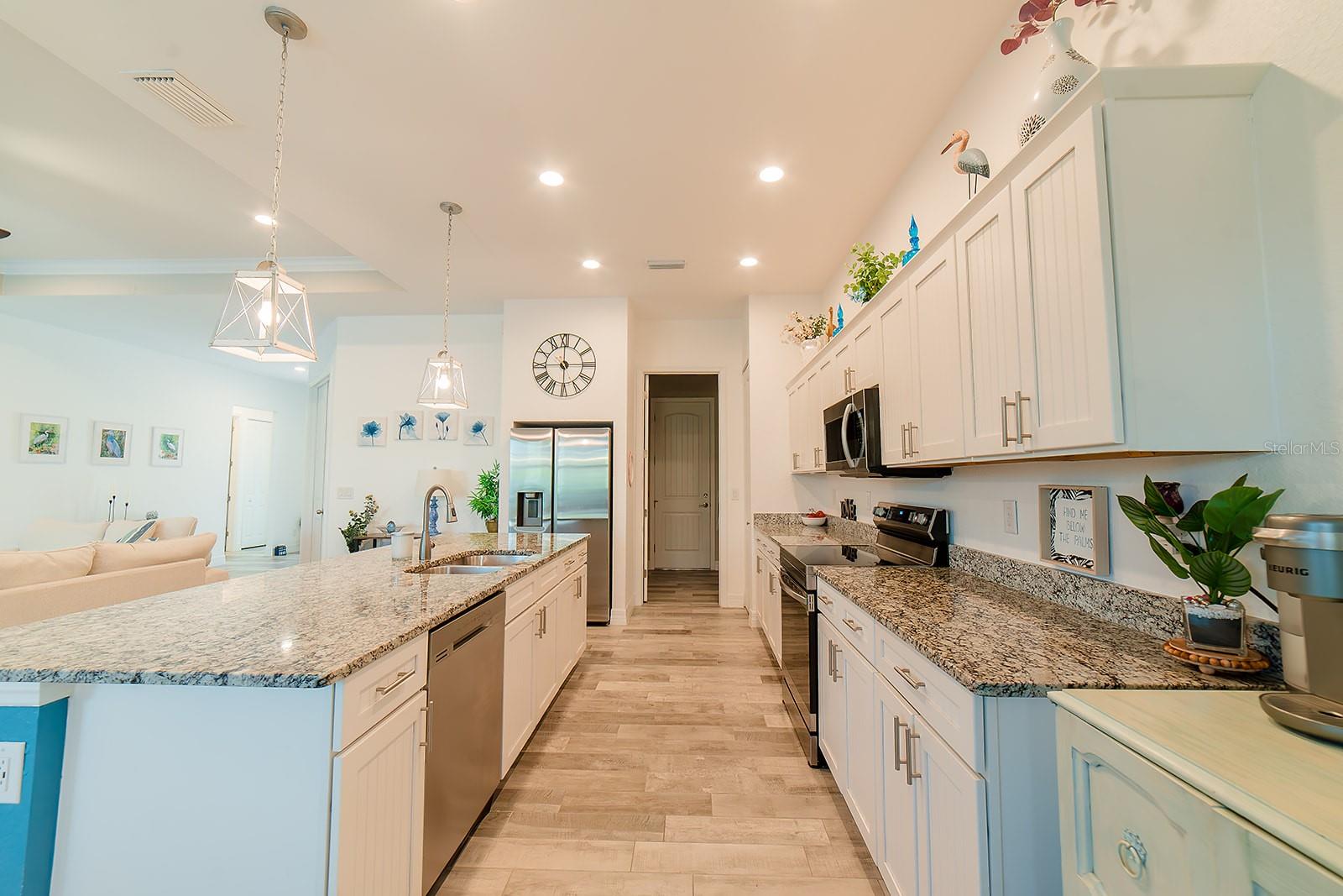 Image 15 of 51 For 122 Glades Drive