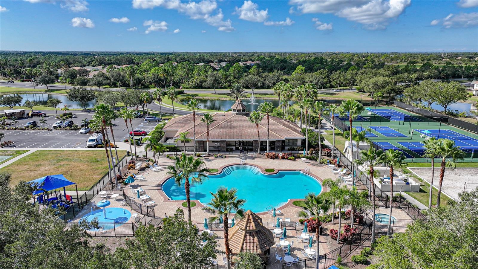 Image 56 of 77 For 11720 Spotted Margay Avenue