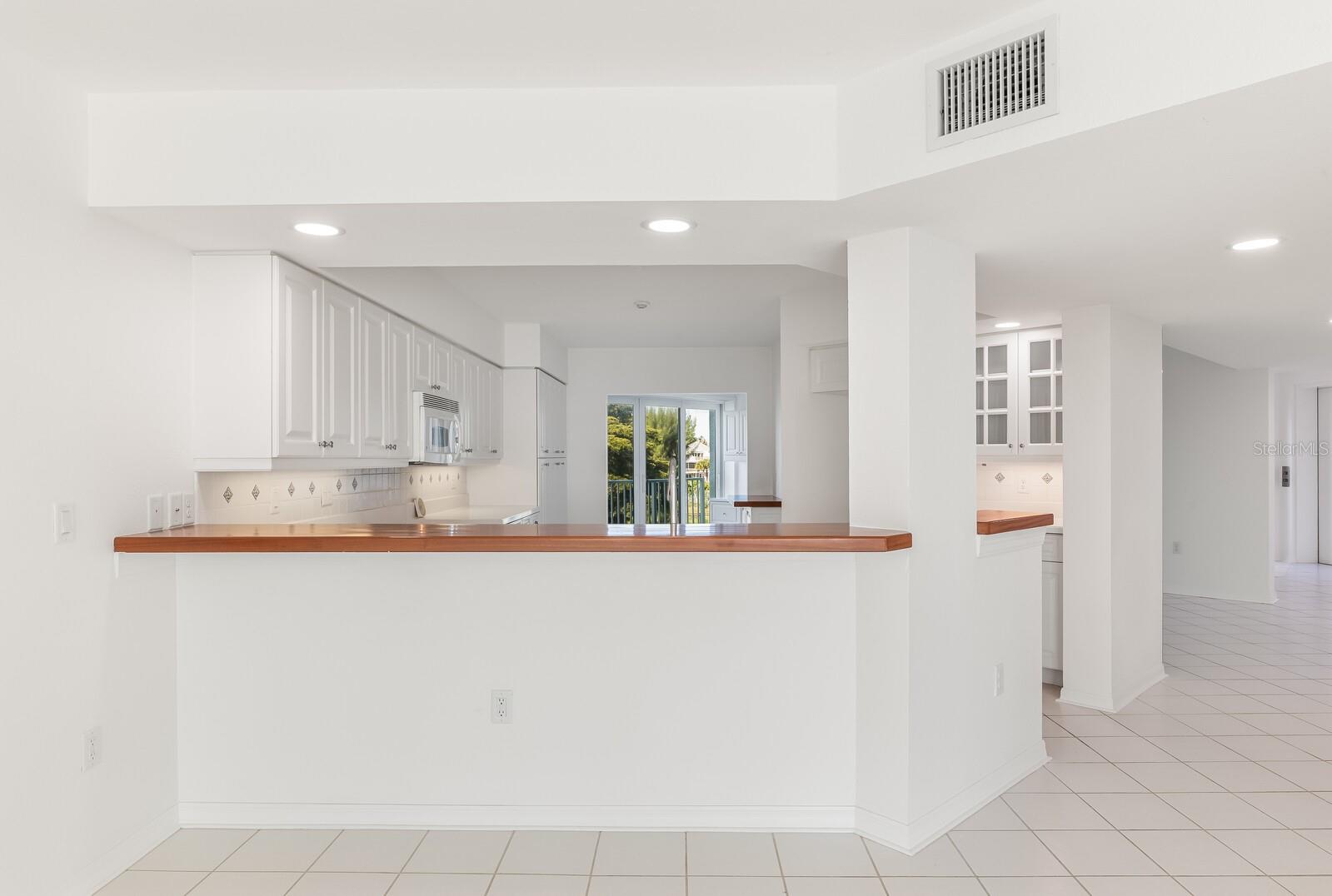 Image 10 of 38 For 5858 Gasparilla Road Mm40