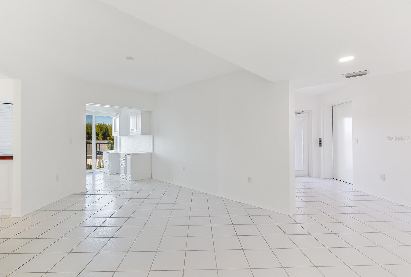 Image 4 of 38 For 5858 Gasparilla Road Mm40