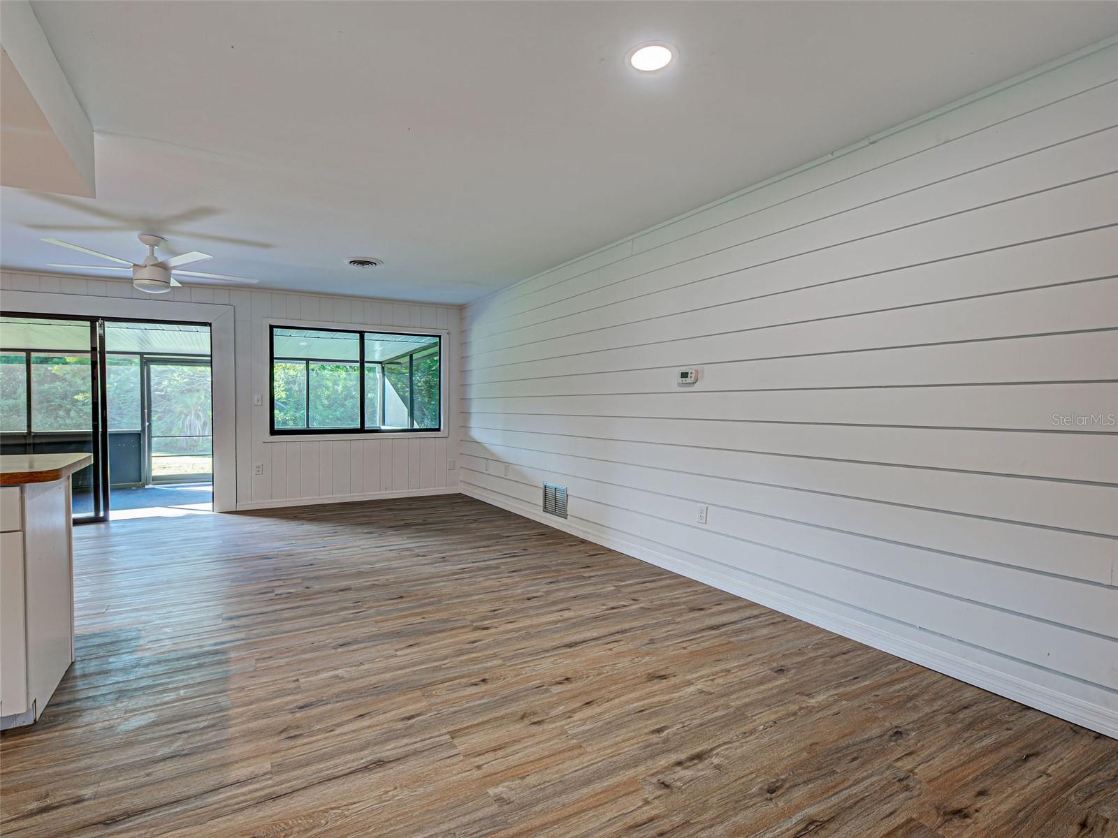 Image 11 of 51 For 425 Morrison Avenue