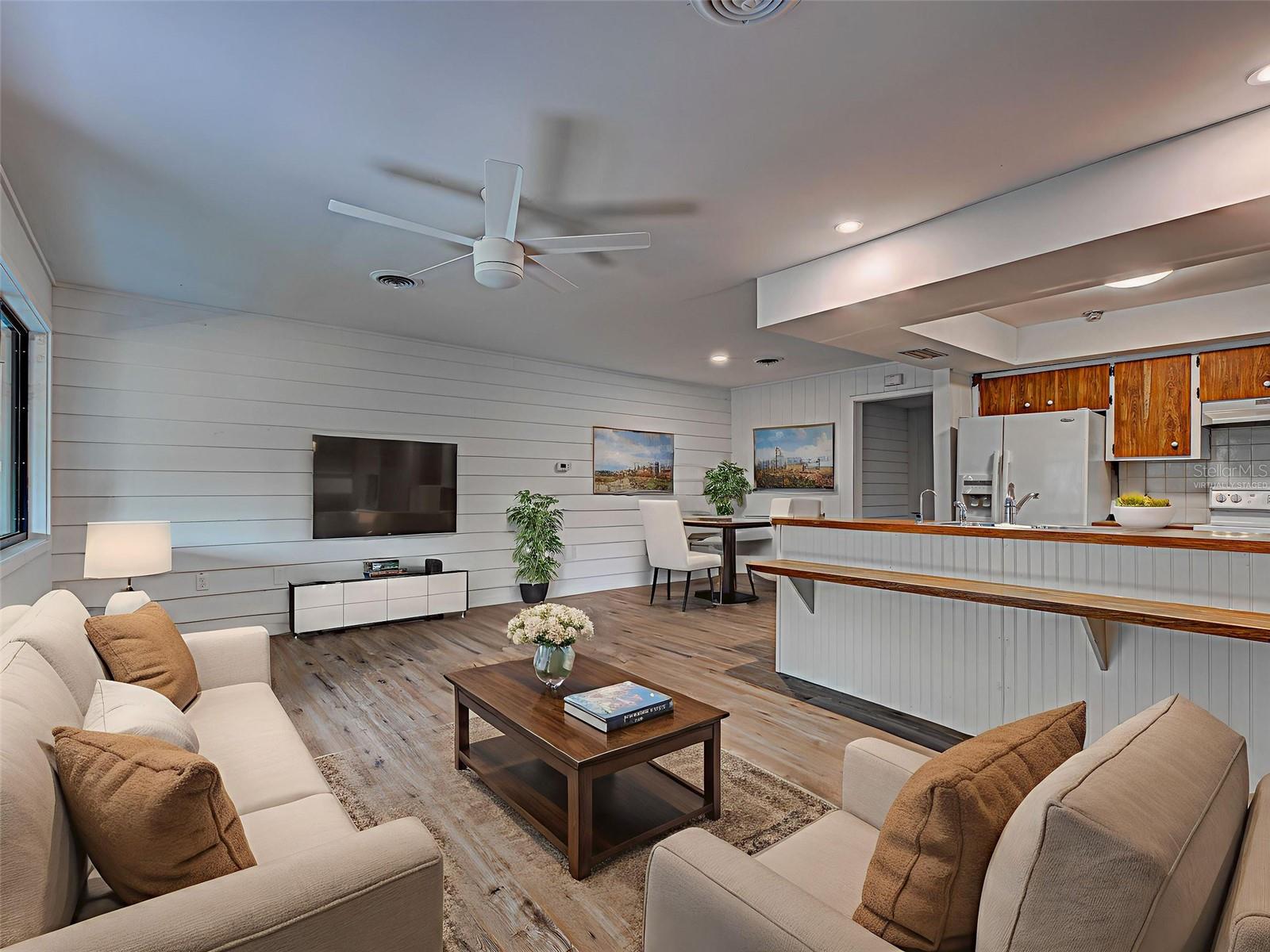 Image 14 of 51 For 425 Morrison Avenue