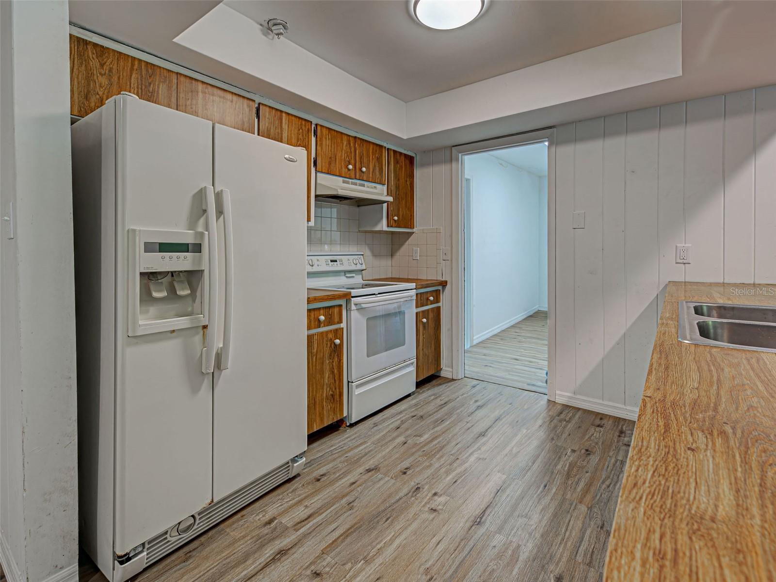 Image 15 of 51 For 425 Morrison Avenue