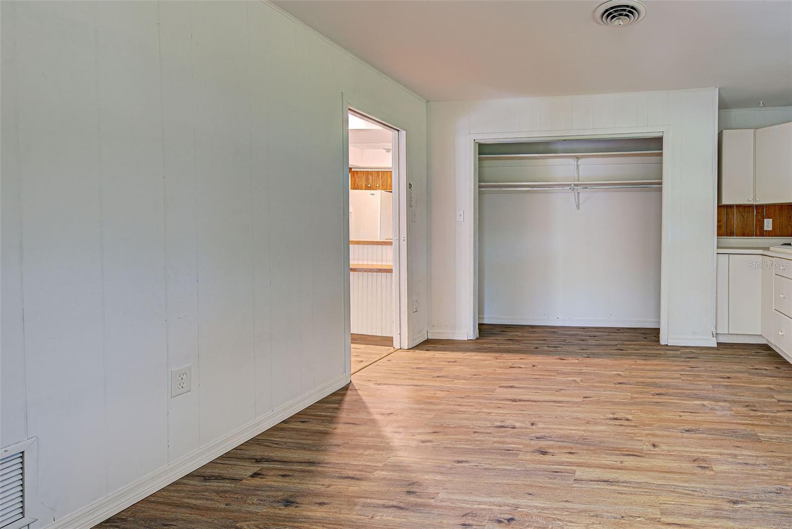 Image 21 of 51 For 425 Morrison Avenue