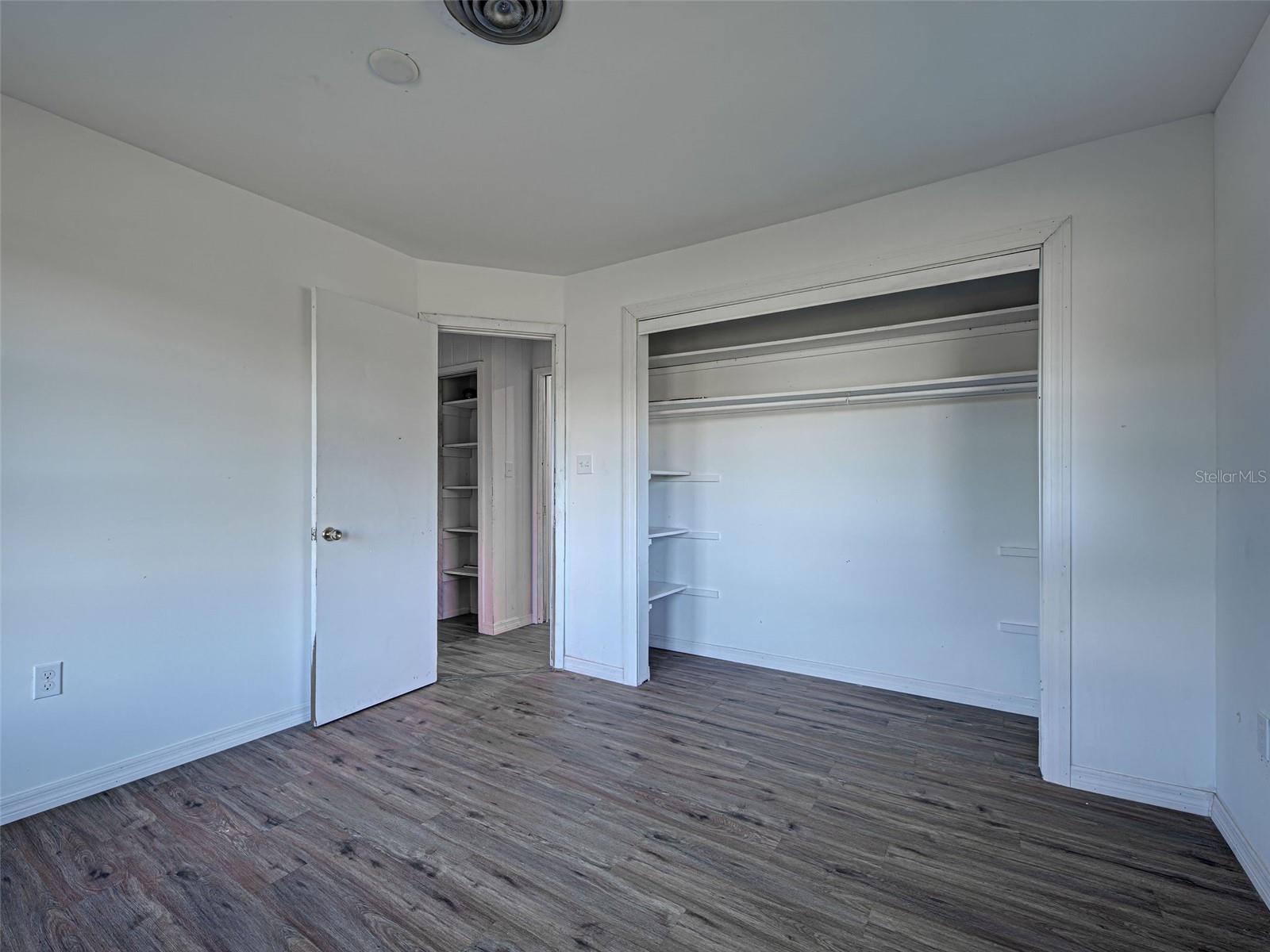 Image 26 of 51 For 425 Morrison Avenue