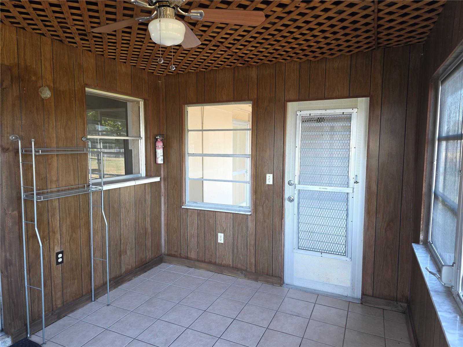 Image 10 of 19 For 22236 Montrose Avenue