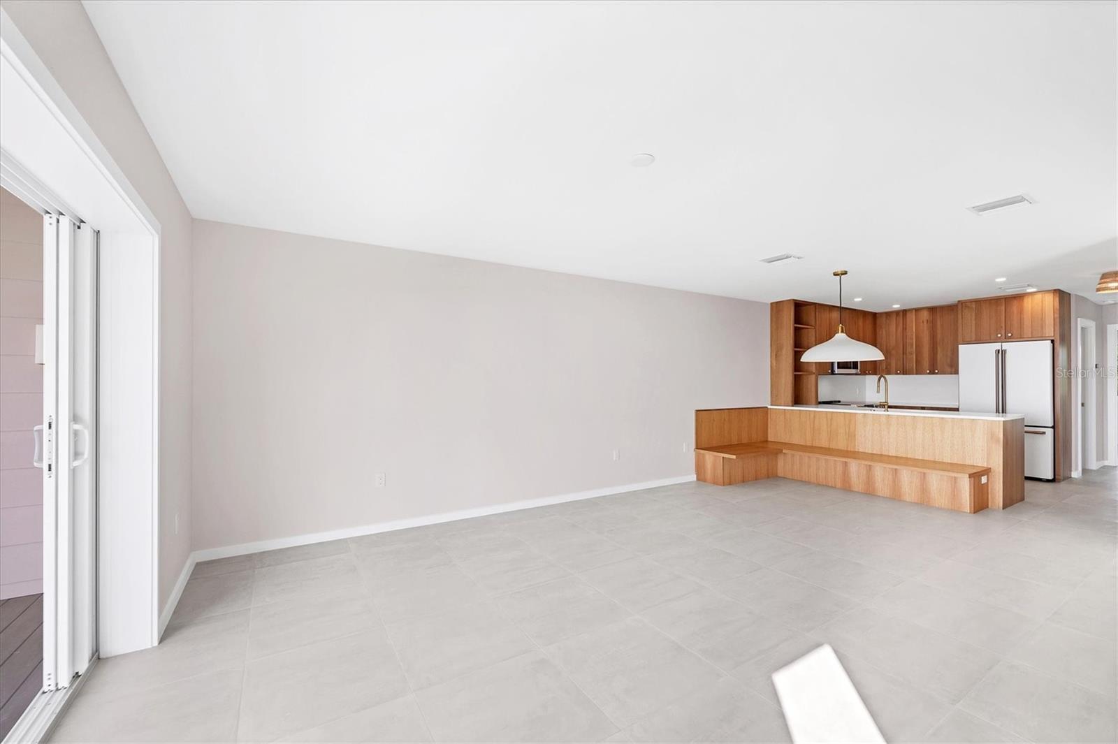 Image 13 of 49 For 290 Gulf Boulevard 18