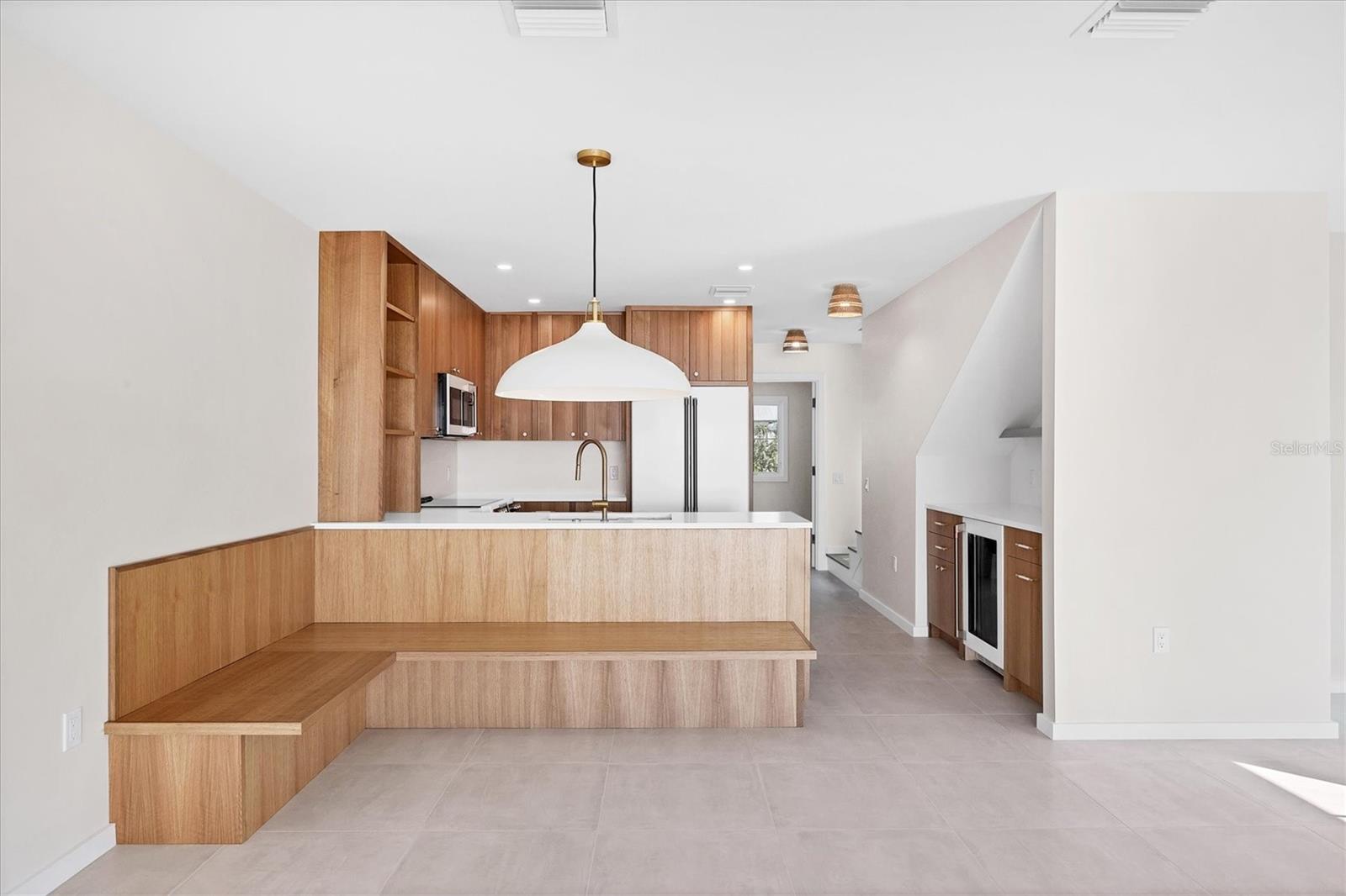 Image 17 of 49 For 290 Gulf Boulevard 18