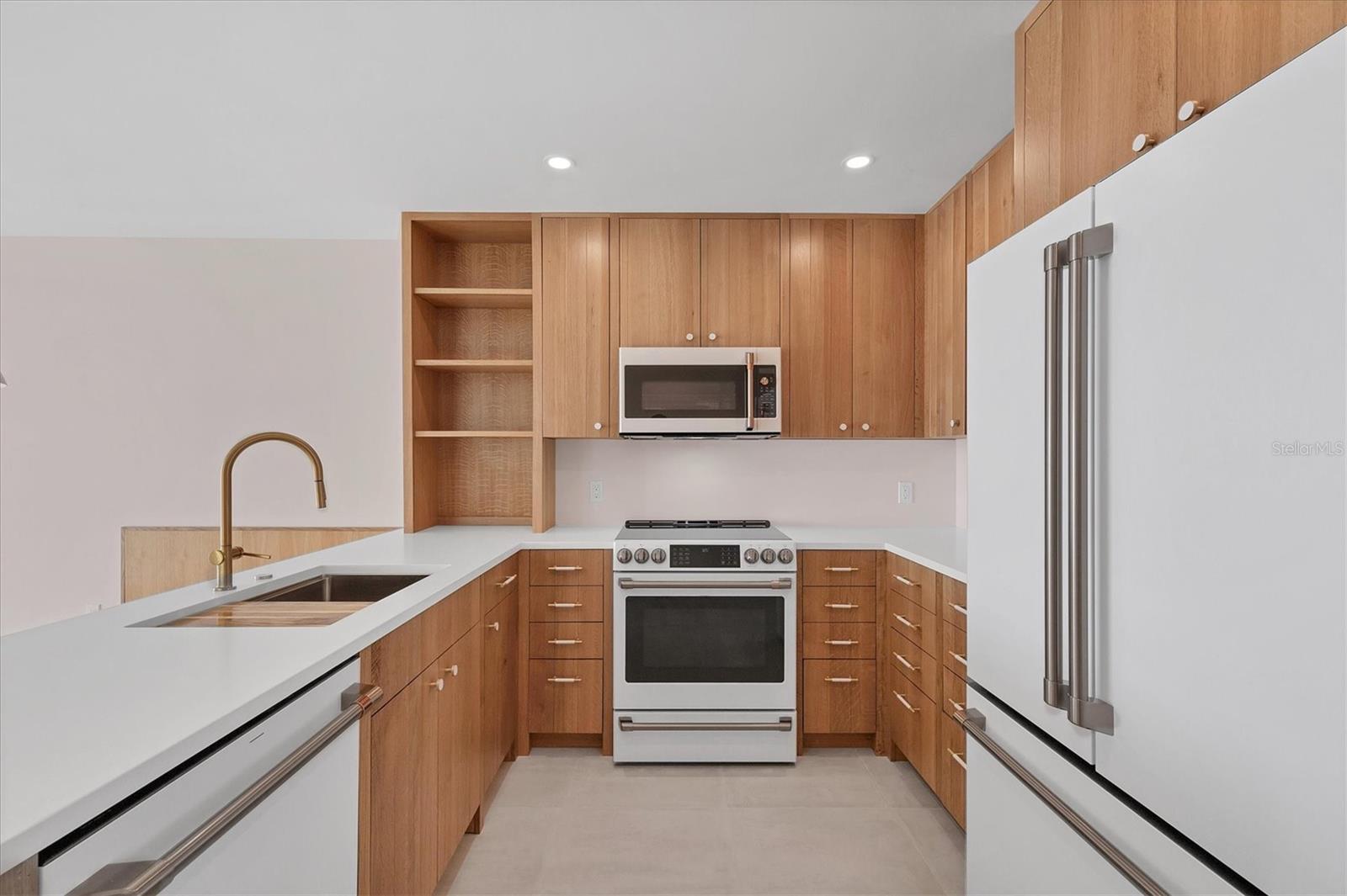 Image 18 of 49 For 290 Gulf Boulevard 18