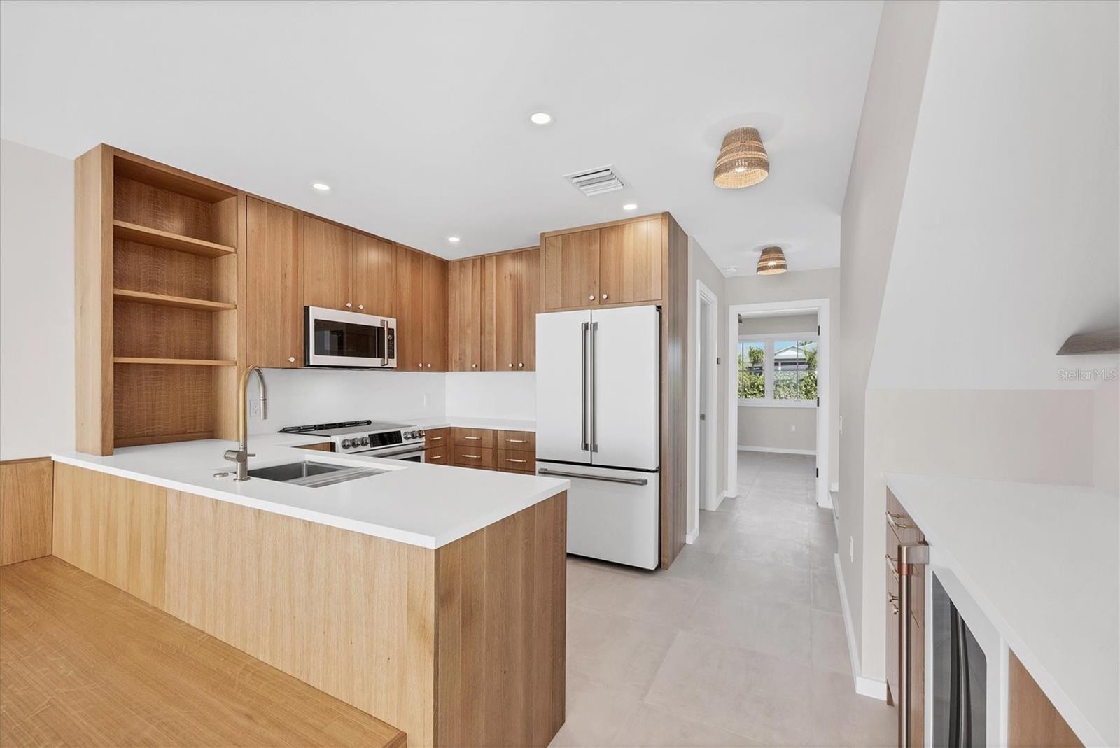 Image 19 of 49 For 290 Gulf Boulevard 18