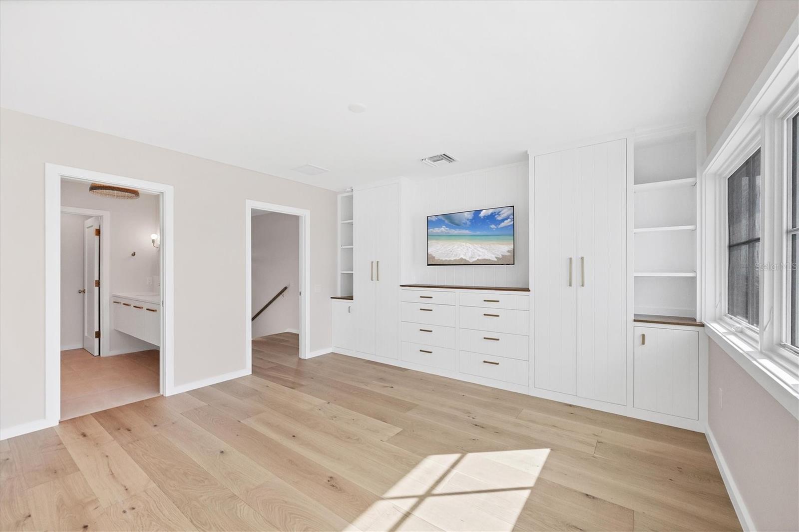 Image 25 of 49 For 290 Gulf Boulevard 18