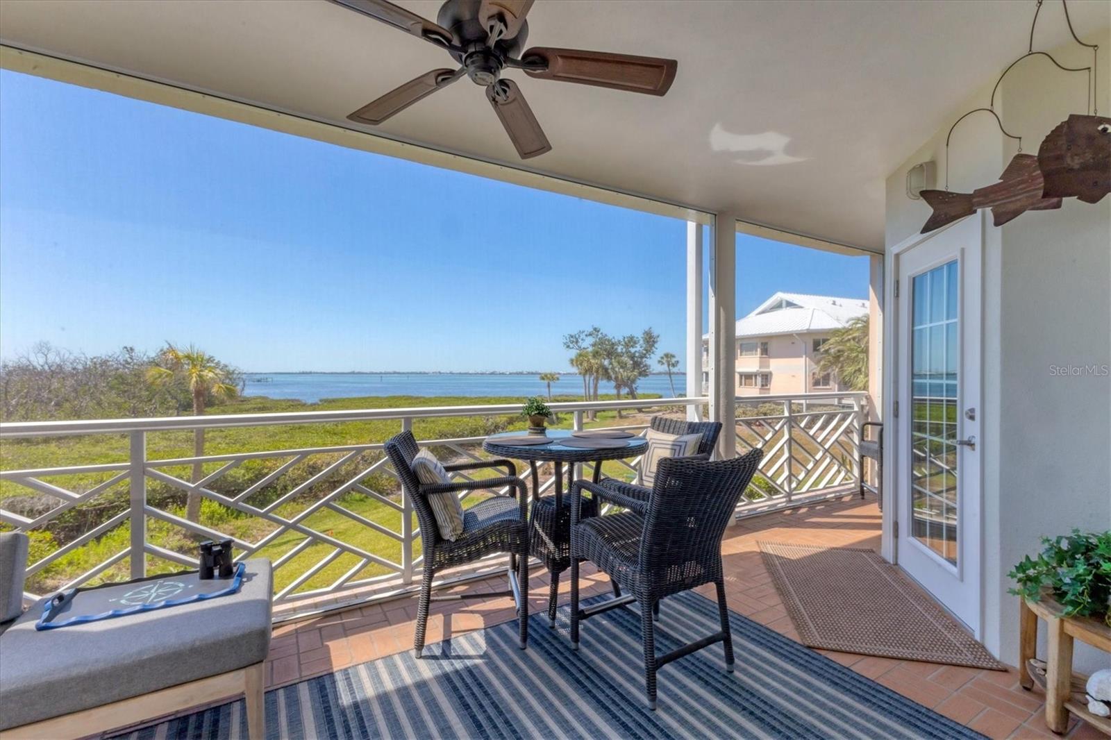 Image 10 of 48 For 11000 Placida Road 302