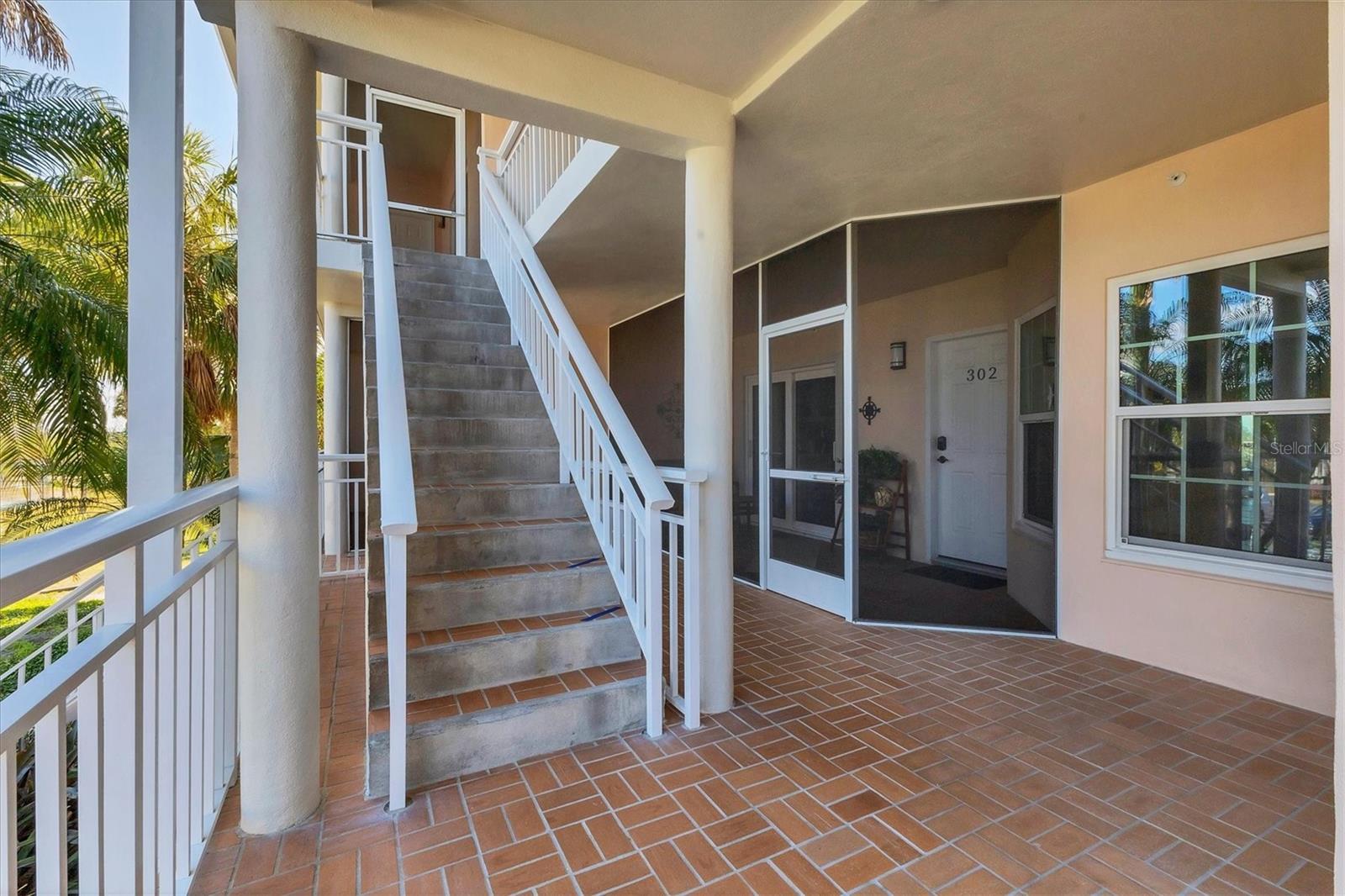 Image 4 of 48 For 11000 Placida Road 302