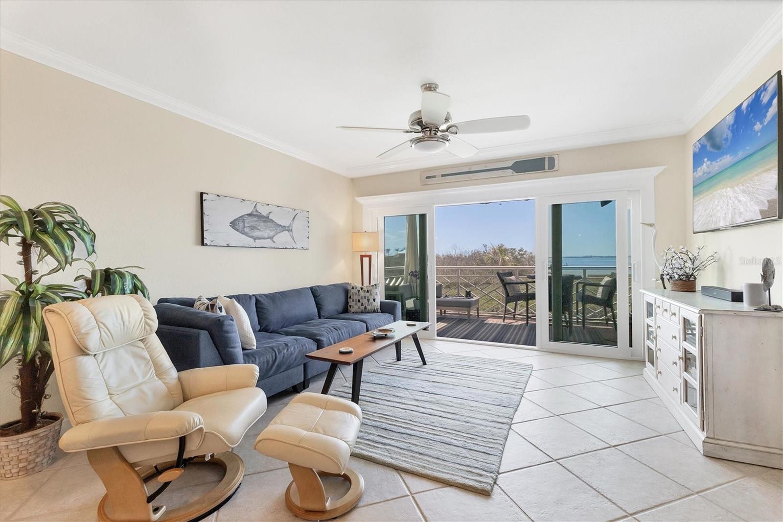 Image 7 of 48 For 11000 Placida Road 302