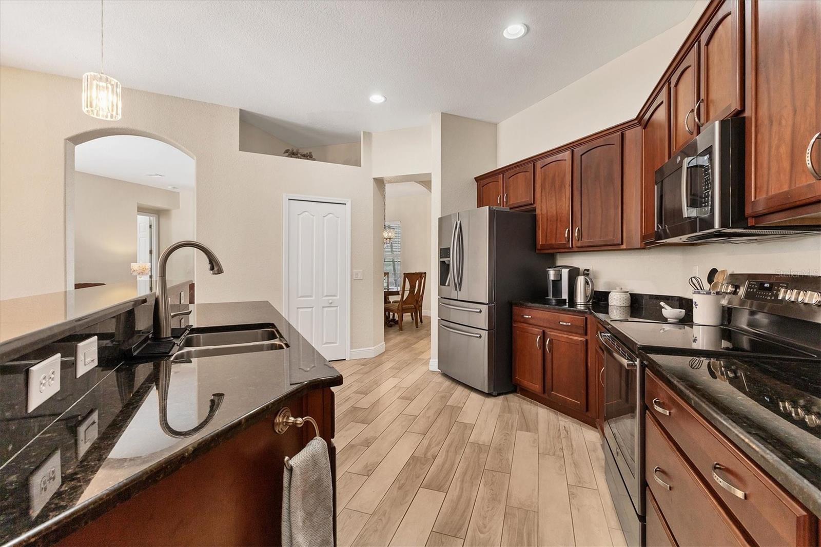 Image 15 of 68 For 15392 Aldama Circle