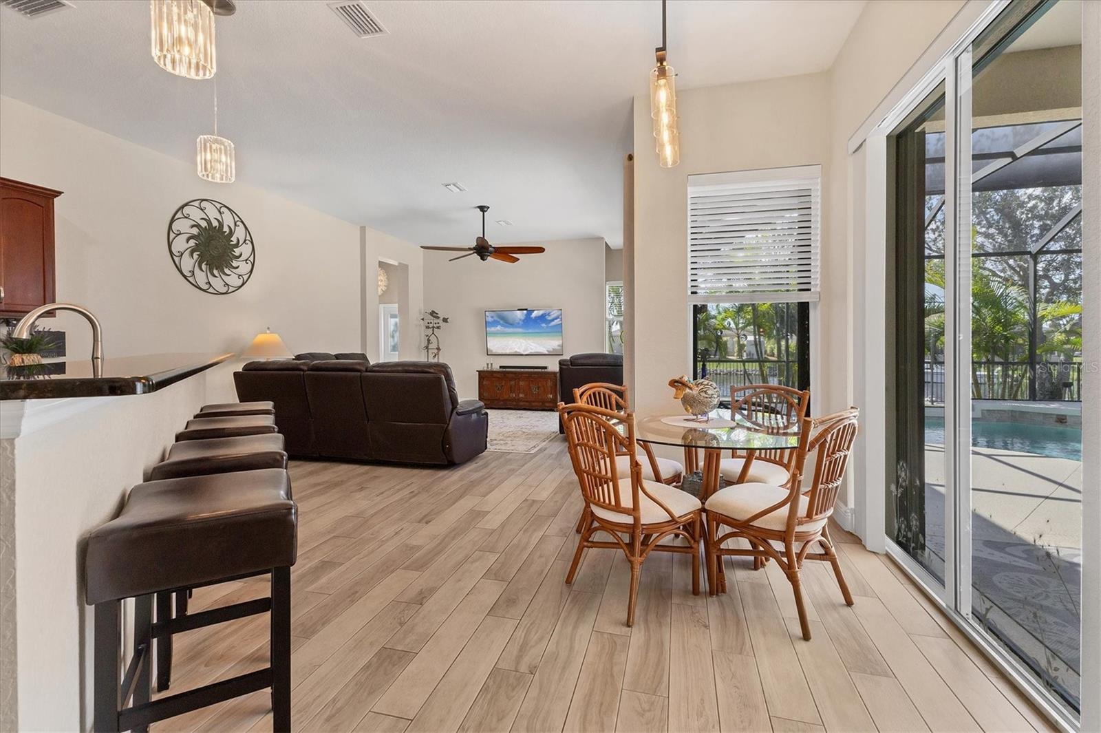 Image 16 of 68 For 15392 Aldama Circle