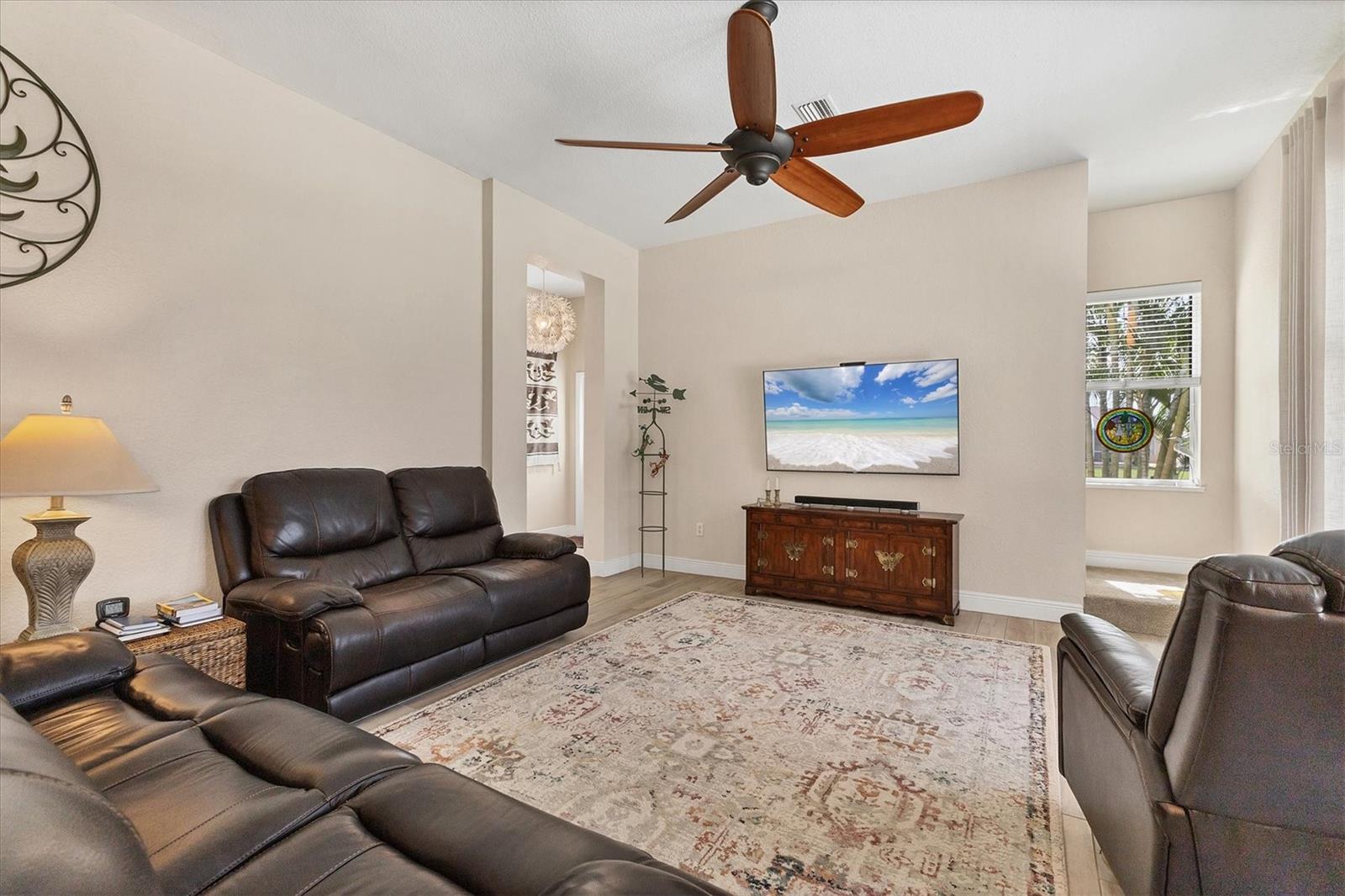 Image 17 of 68 For 15392 Aldama Circle