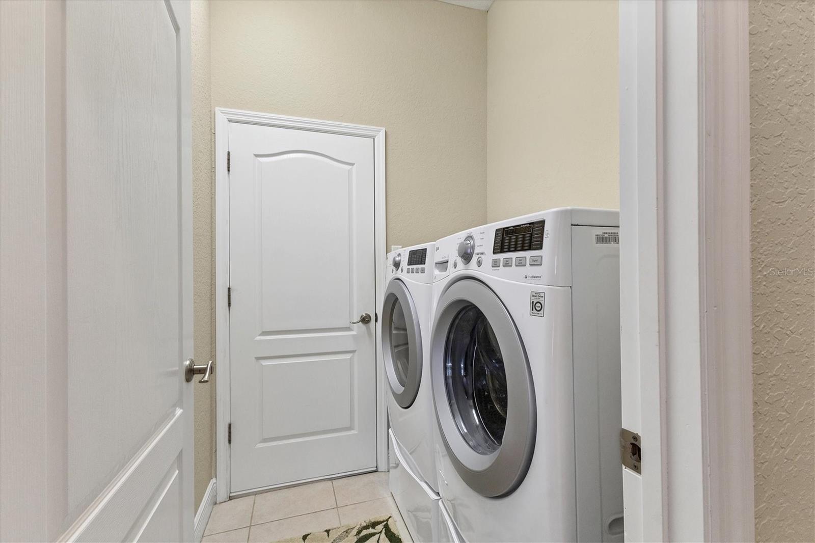 Image 30 of 68 For 15392 Aldama Circle