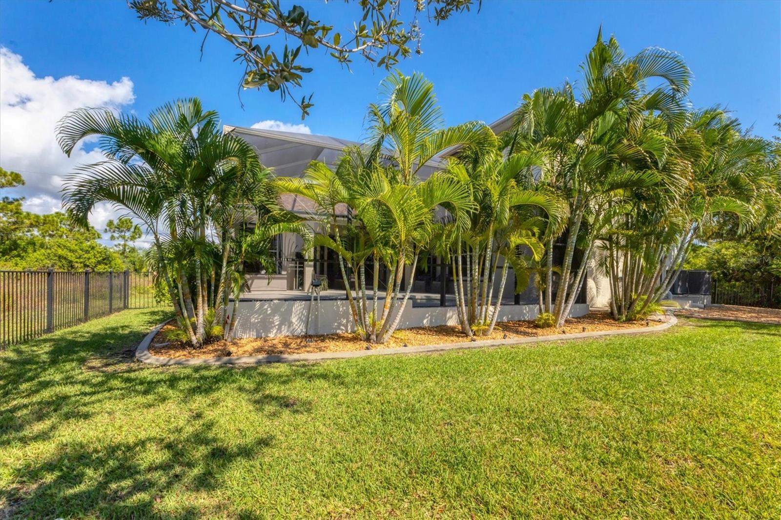 Image 40 of 68 For 15392 Aldama Circle