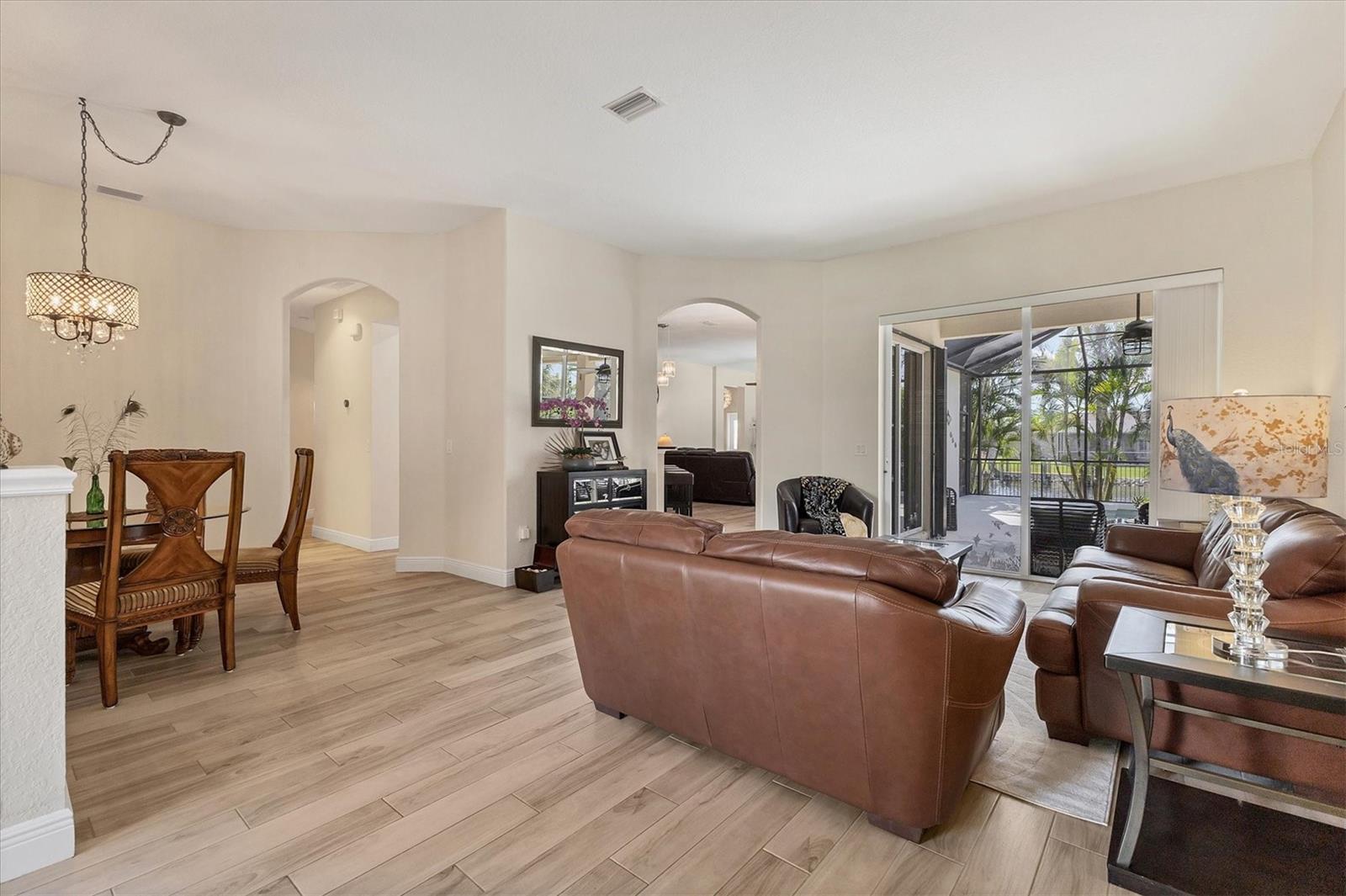 Image 8 of 68 For 15392 Aldama Circle