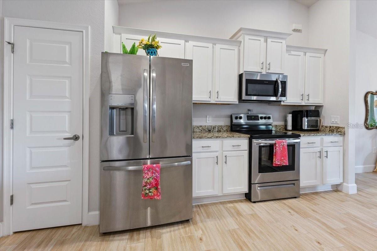 Image 14 of 58 For 15251 Appleton Boulevard