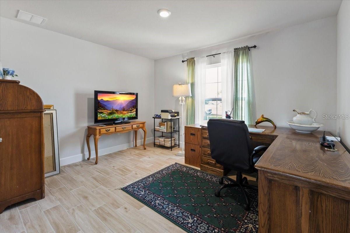 Image 31 of 58 For 15251 Appleton Boulevard