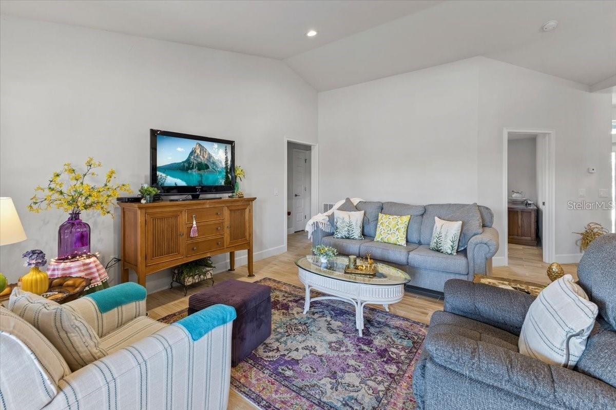 Image 7 of 58 For 15251 Appleton Boulevard