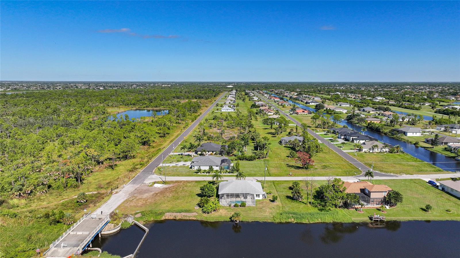 Image 14 of 59 For 1185, 1183,1187 Rotonda Circle