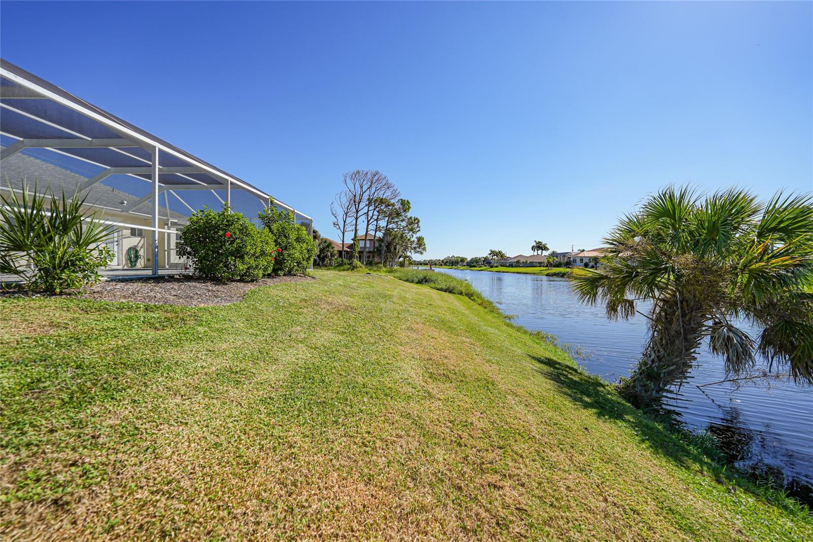 Image 15 of 59 For 1185, 1183,1187 Rotonda Circle