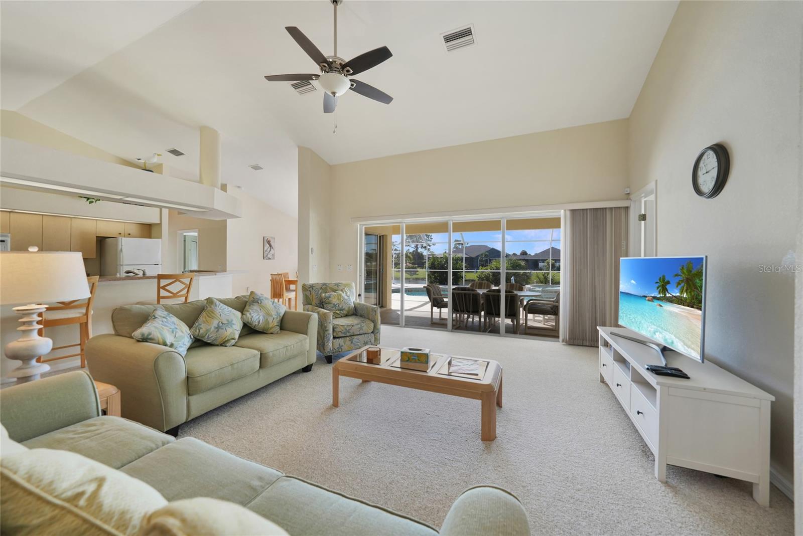 Image 21 of 59 For 1185, 1183,1187 Rotonda Circle