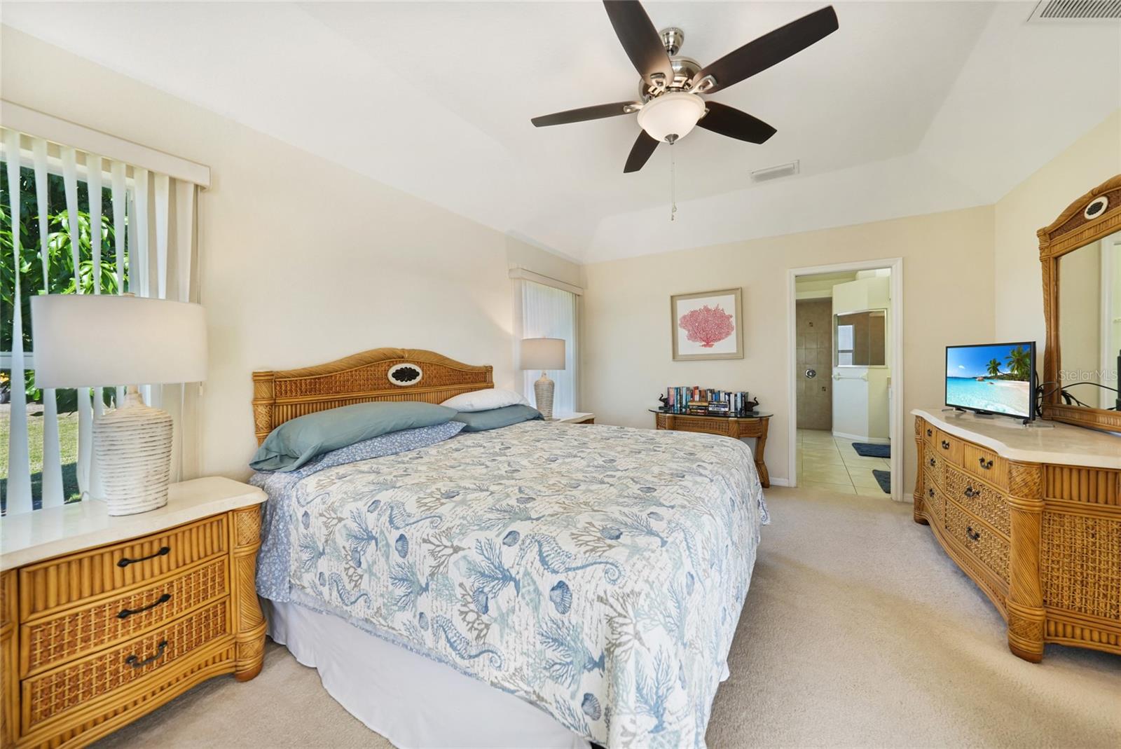 Image 34 of 59 For 1185, 1183,1187 Rotonda Circle