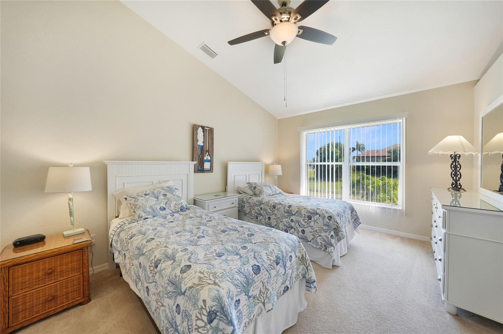 Image 40 of 59 For 1185, 1183,1187 Rotonda Circle