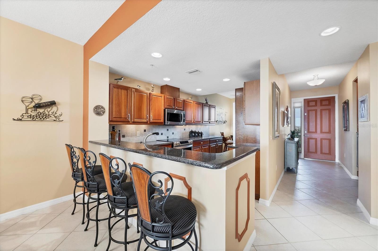 Image 13 of 49 For 13113 Gasparilla Road 403