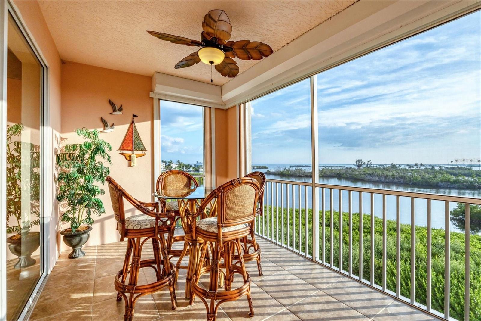 Image 33 of 49 For 13113 Gasparilla Road 403