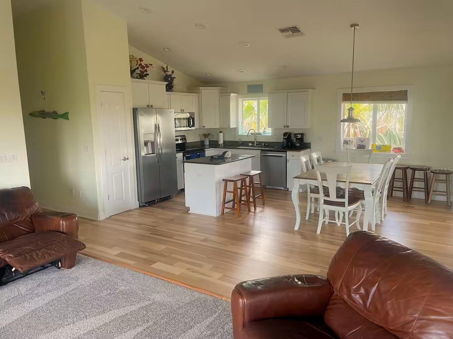 Image 6 of 30 For 9552 Buccaneer Trail