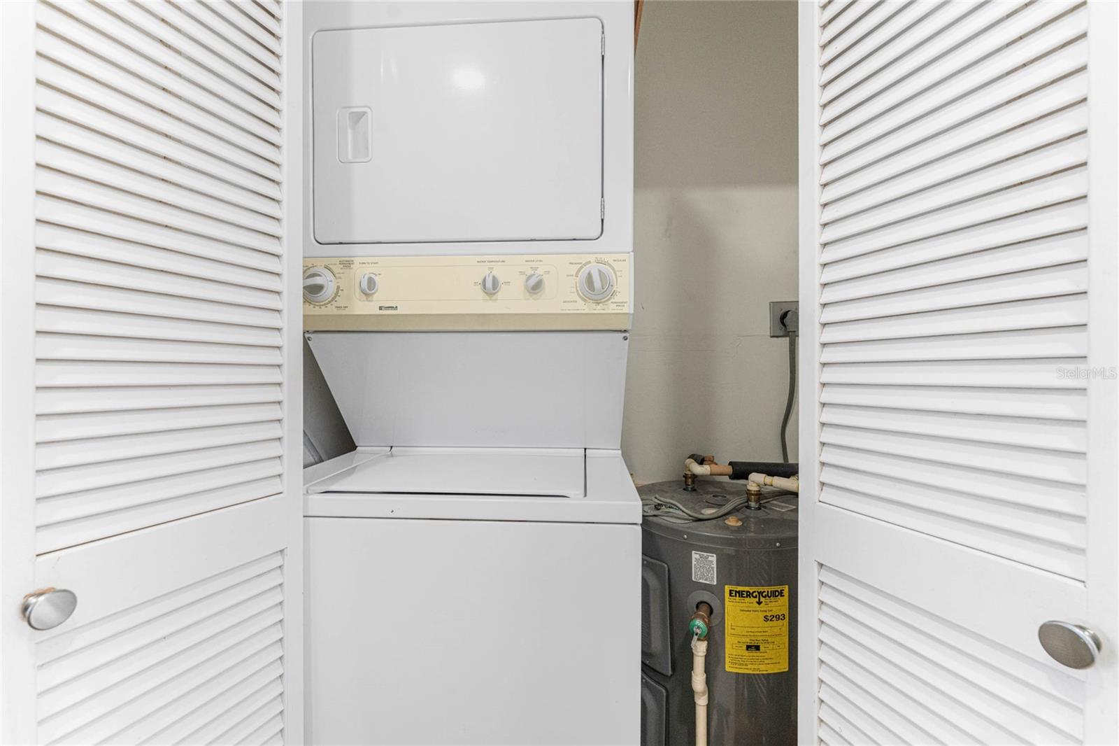 Image 20 of 42 For 6800 Placida Road 247