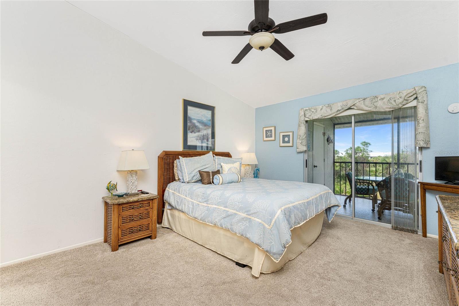 Image 21 of 42 For 6800 Placida Road 247