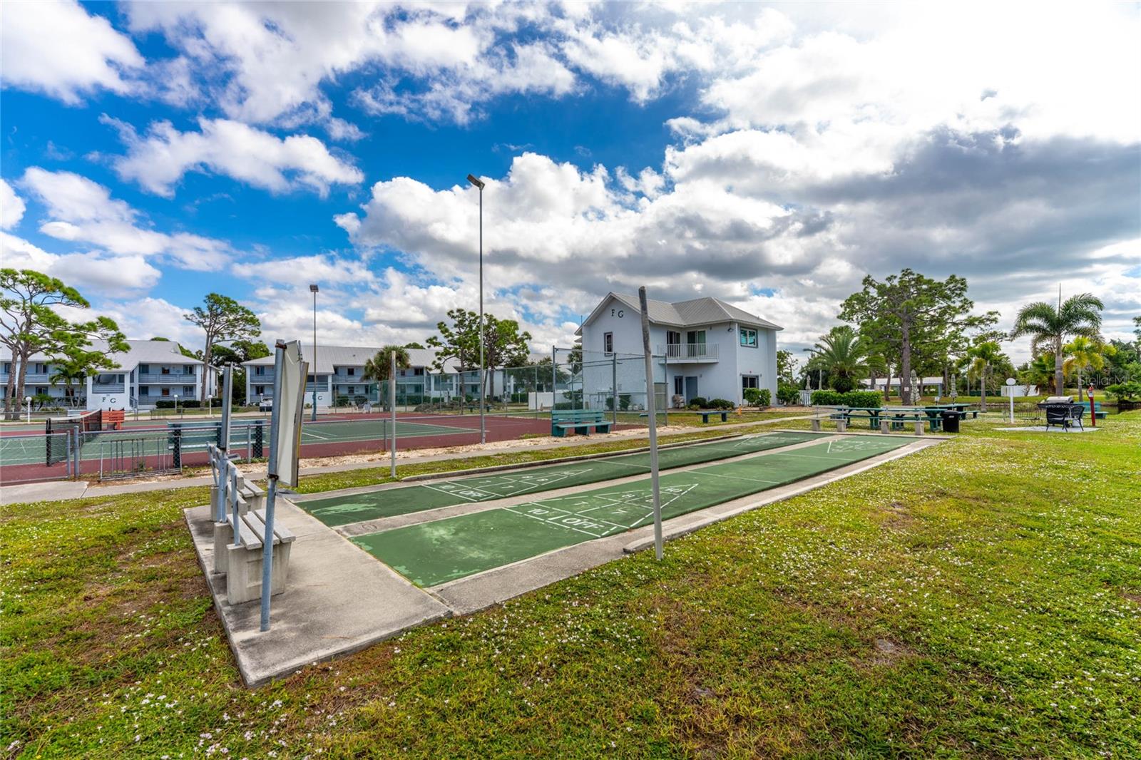 Image 34 of 42 For 6800 Placida Road 247