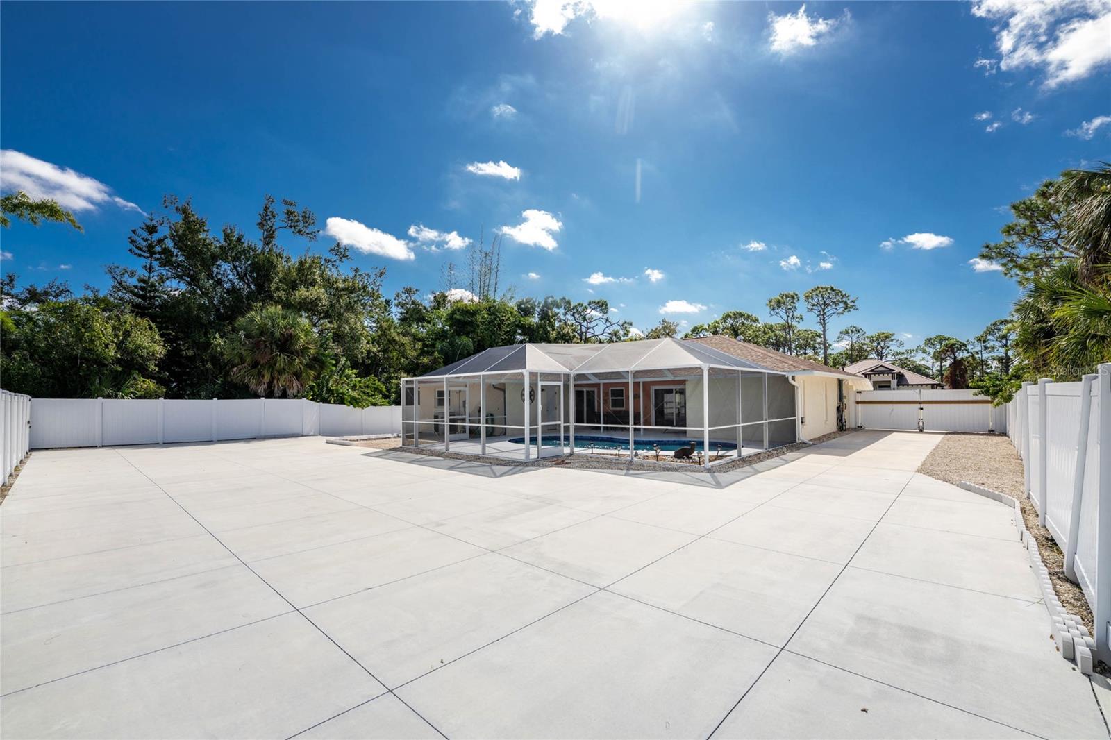 Image 4 of 62 For 1600 Thomas Street