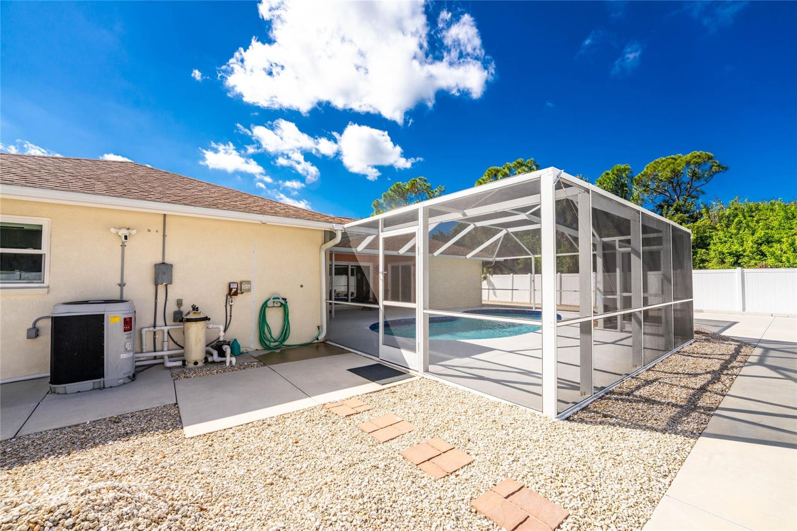 Image 45 of 62 For 1600 Thomas Street