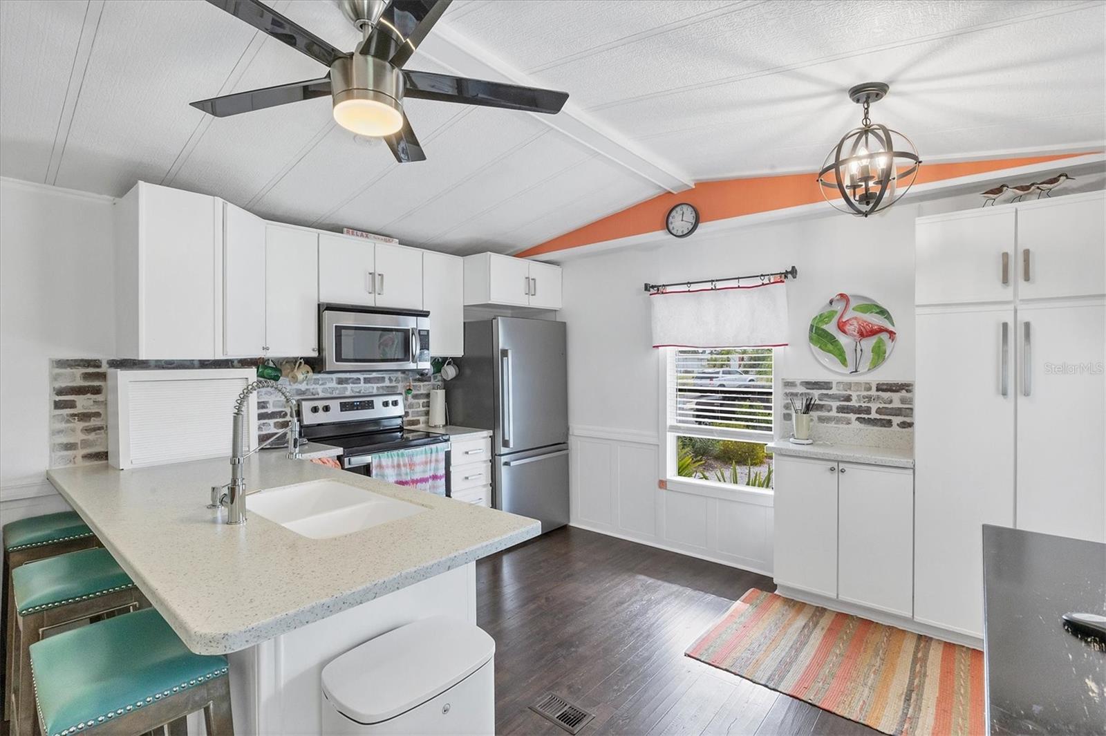 Image 10 of 45 For 7474 Danvers Circle