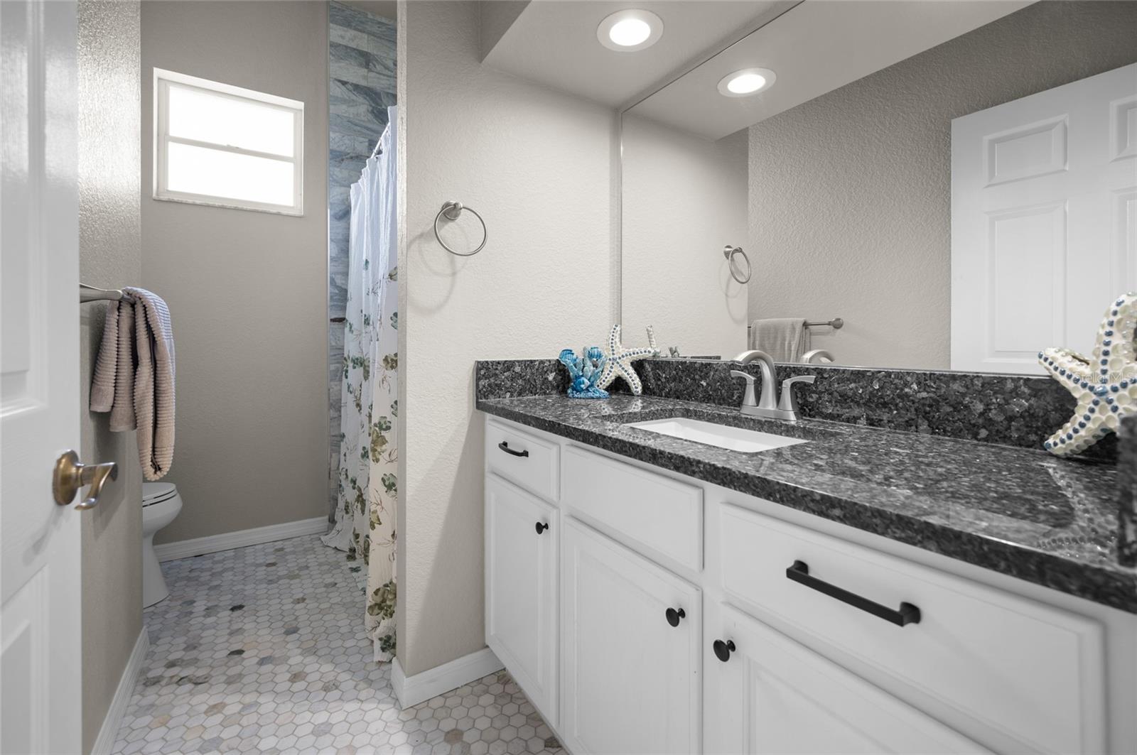 Image 12 of 52 For 1950 Arkansas Avenue