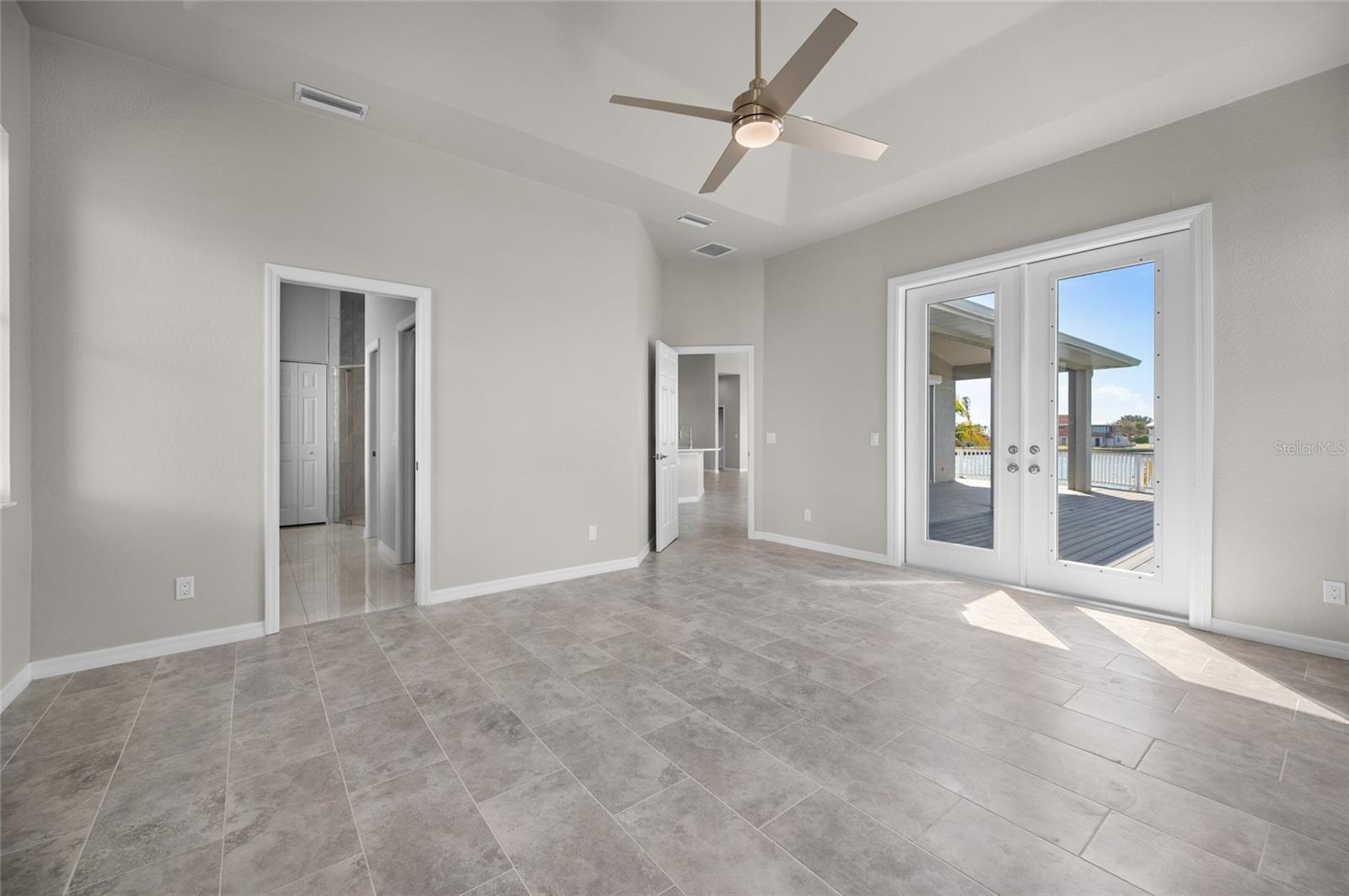 Image 19 of 52 For 1950 Arkansas Avenue